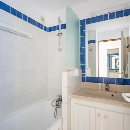 Bleu Marine - Maeva - 3 Pieces 6 Personnes Vue - Confort Mae-5560 Apartment *